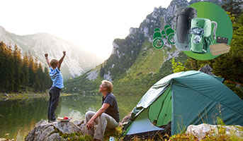 Personen mit Zelt in der Natur